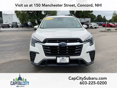 Used 2024 Subaru Ascent Premium w/ Convenience Package AWD/4WD image 2