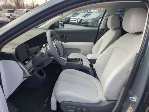 Certified 2025 Hyundai Ioniq 5 Limited image 17