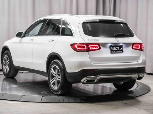 Certified 2022 Mercedes-Benz GLC 300 GLC 300 image 2