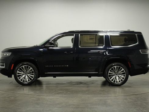 New 2023 Jeep Grand Wagoneer Series III AWD/4WD image 7