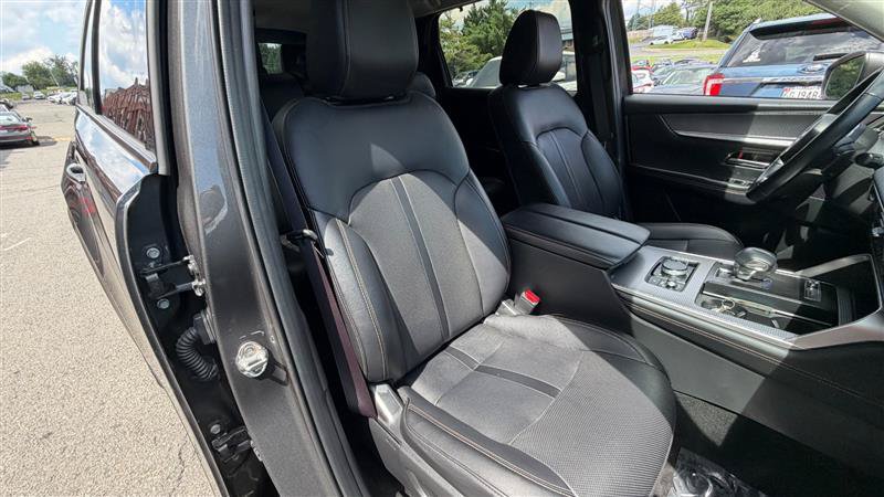 Used 2024 MAZDA CX-90 3.3 Turbo w/ Preferred Plus AWD/4WD image 18