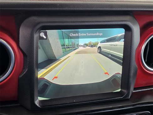 Used 2020 Jeep Gladiator Rubicon image 15