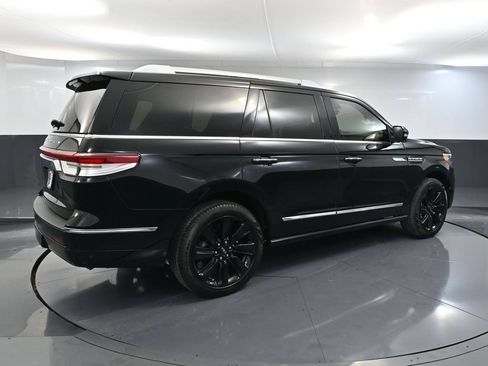 Used 2024 Lincoln Navigator Reserve w/ Equipment Group 201A AWD/4WD image 6