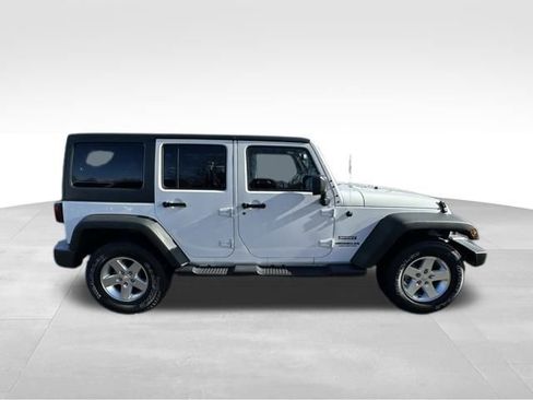 Used 2016 Jeep Wrangler Unlimited Sport w/ Quick Order Package 24S image 10