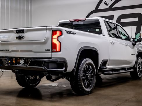 Used 2025 Chevrolet Silverado 2500 LTZ w/ Trail Boss Package AWD/4WD image 37