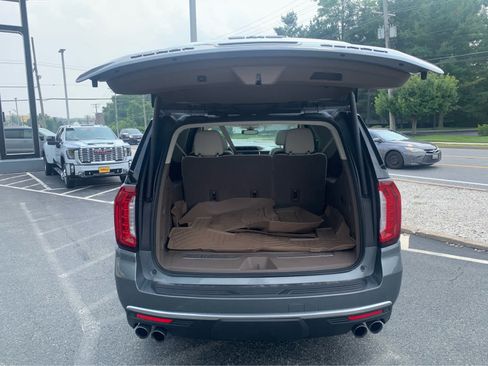 Used 2022 GMC Yukon XL Denali w/ Max Trailering Package AWD/4WD image 5