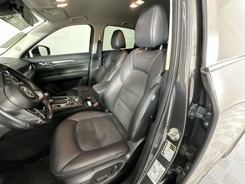 Used 2019 MAZDA CX-5 Touring FWD image 11