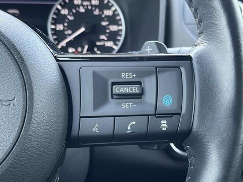 Used 2023 Nissan Rogue SV w/ SV Premium B Package FWD image 28