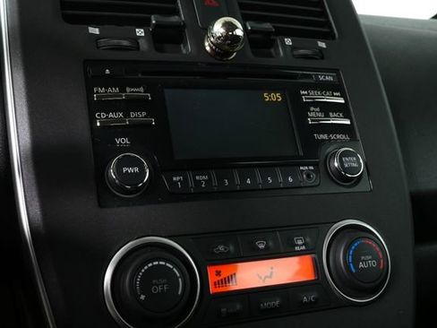 Used 2015 Nissan Leaf S w/ Charge Package image 17