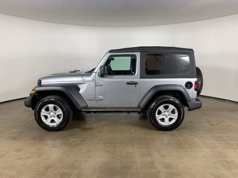 Used 2018 Jeep Wrangler Sport image 16