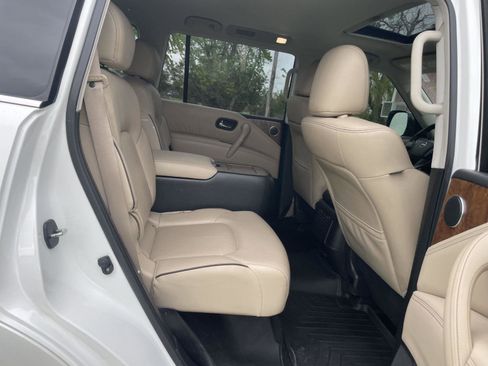 Used 2022 Nissan Armada SL w/ Captain's Chairs Package AWD/4WD image 33
