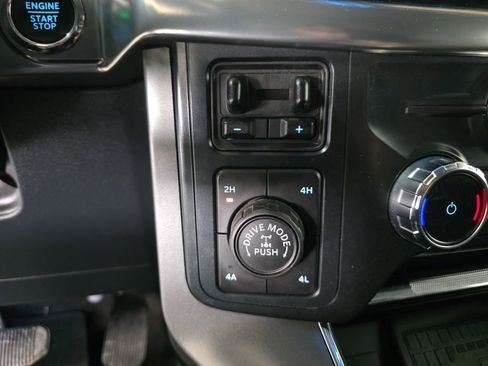 Used 2022 Ford F150 Lariat w/ Equipment Group 502A High image 38