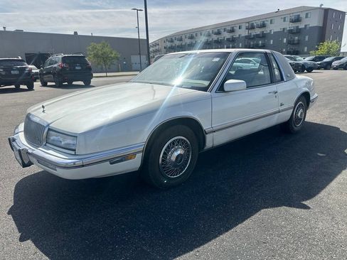 Used 1991 Buick Riviera Coupe FWD image 7