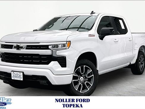 Used 2024 Chevrolet Silverado 1500 RST w/ Z71 Off-Road Package AWD/4WD image 1