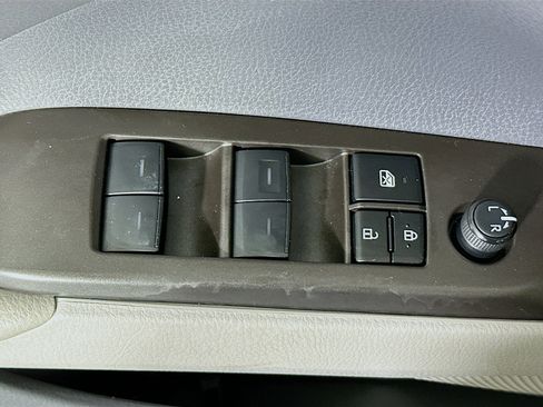 Used 2023 Toyota Camry LE image 14