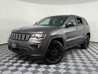Used 2018 Jeep Grand Cherokee Altitude