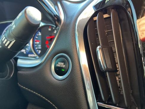 Used 2023 Chevrolet Traverse Premier w/ Redline Edition image 31