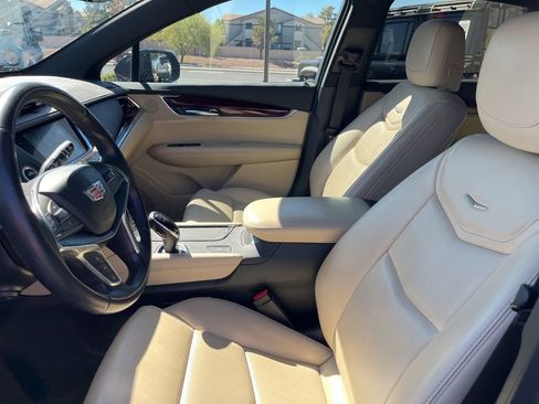 Used 2019 Cadillac XT5 Luxury image 19
