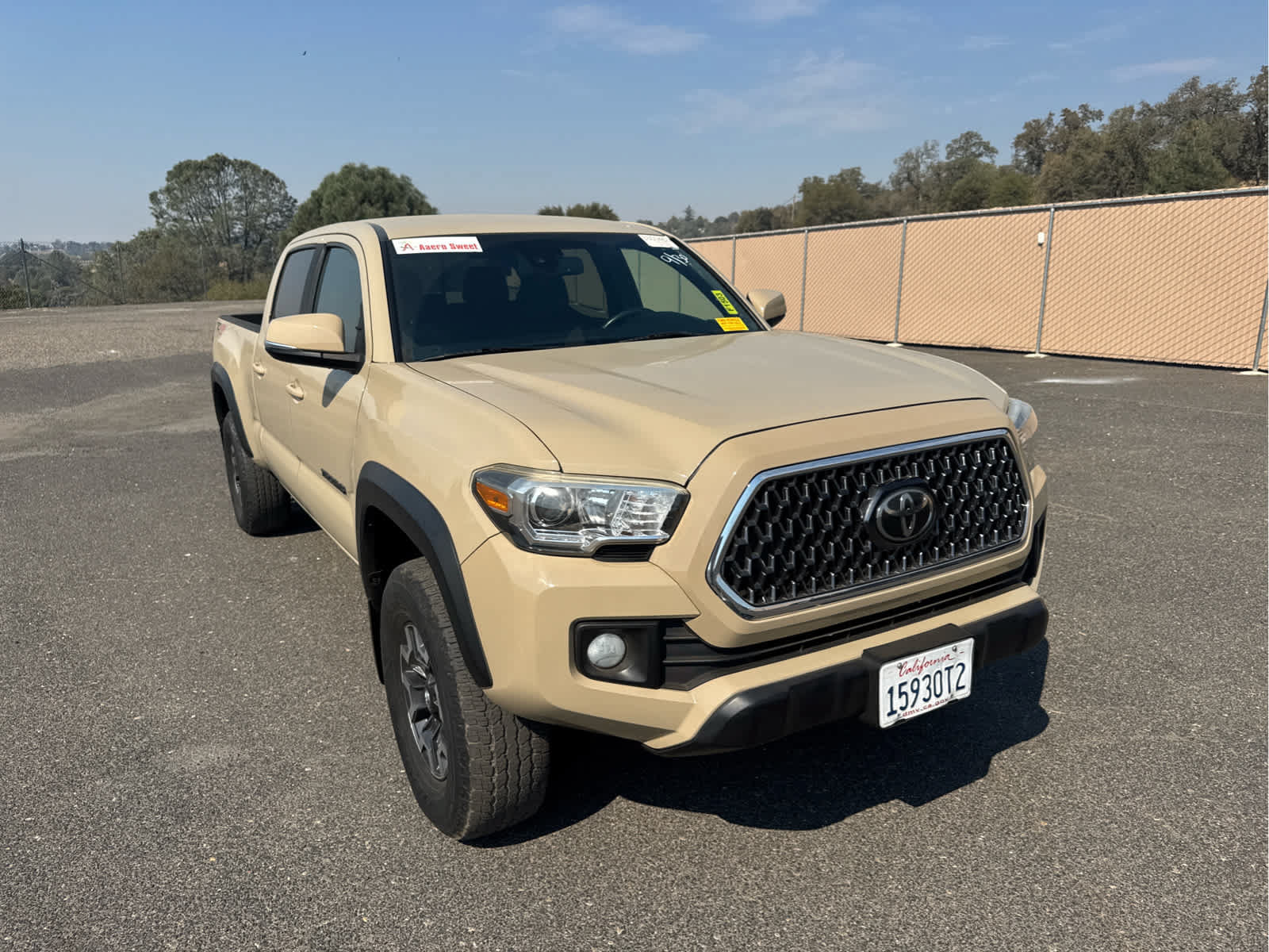 Used 2019 Toyota Tacoma TRD Off-Road w/ Technology Package AWD/4WD image 3