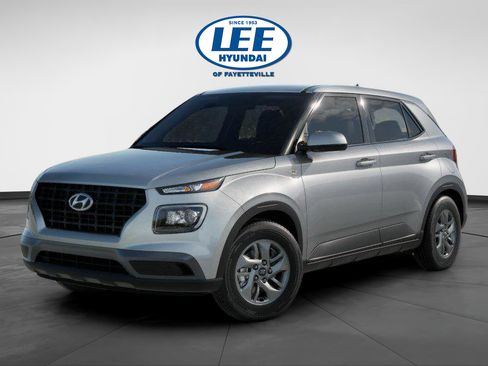 Certified 2026 Hyundai Venue SE FWD image 6