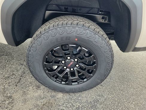 New 2026 GMC Canyon Elevation image 8