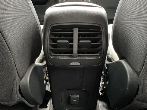 Used 2020 Ford Escape SE image 29