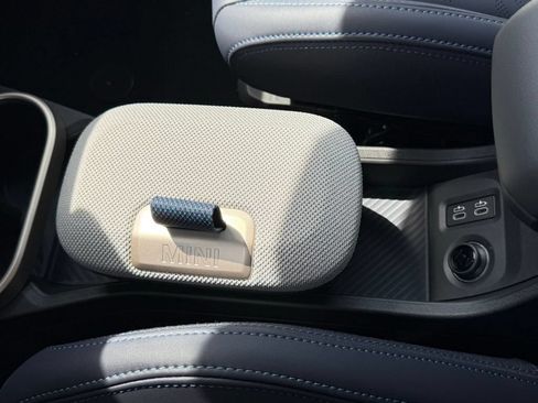 New 2026 MINI Cooper 2-Door Hardtop FWD image 13