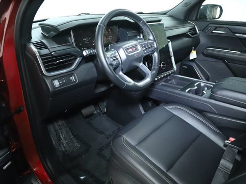 Used 2024 GMC Acadia Elevation FWD image 18