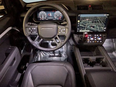 New 2026 Land Rover Defender 110 X-Dynamic SE AWD/4WD image 27
