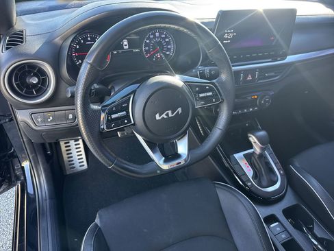 Used 2023 Kia Forte GT-Line w/ GT-Line Premium Package image 18