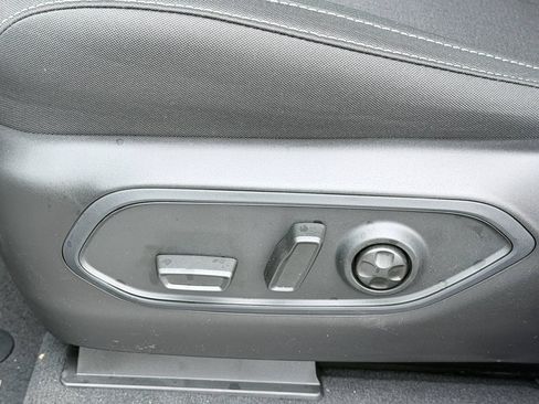 New 2026 Jeep Grand Cherokee Laredo RWD image 21