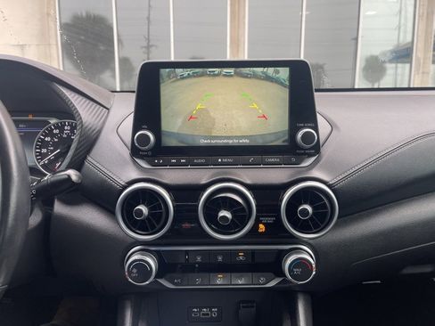 Used 2022 Nissan Sentra SV image 11