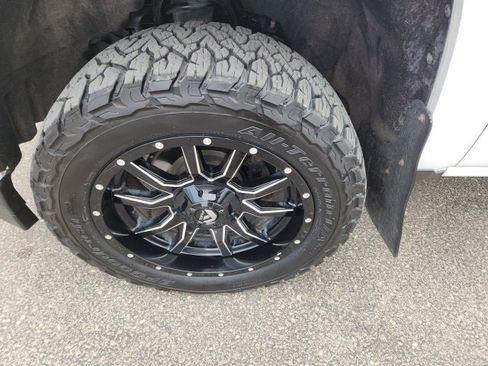 Used 2018 Chevrolet Silverado 1500 LT w/ All Star Edition image 9