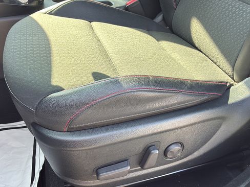 Used 2025 Kia Soul GT-Line w/ GT-Line Technology Package FWD image 11
