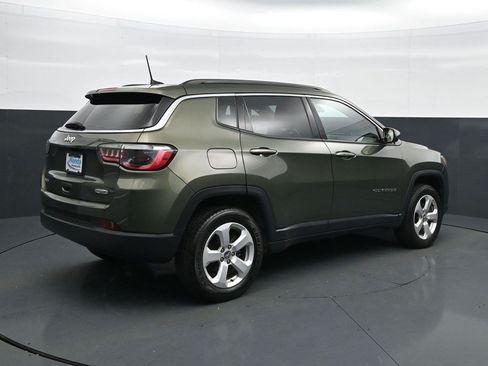 Used 2021 Jeep Compass Latitude AWD/4WD image 7