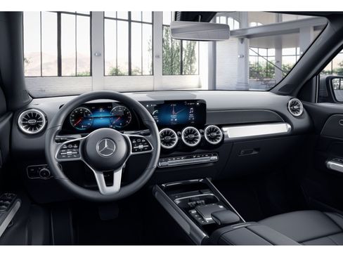 Certified 2023 Mercedes-Benz GLB 250 4MATIC image 3