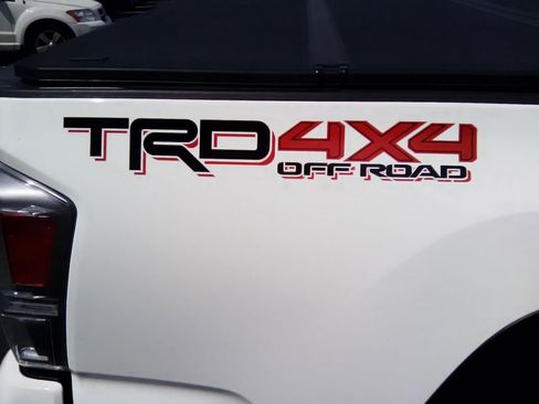 Used 2023 Toyota Tacoma TRD Off-Road w/ Technology Package image 3