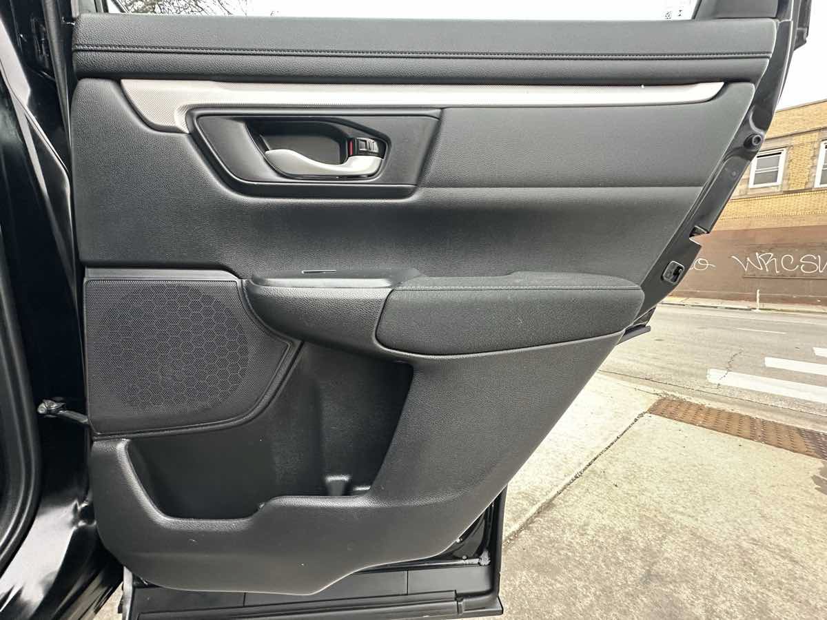 Used 2020 Honda CR-V LX image 28