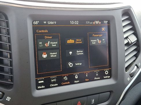 Used 2023 Jeep Cherokee Altitude Lux image 19