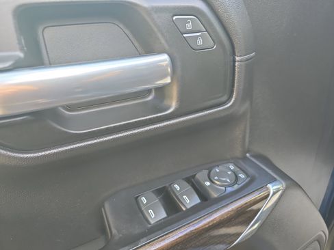 Used 2019 Chevrolet Silverado 1500 LT w/ All-Star Edition image 17