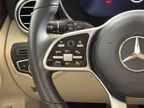 Used 2022 Mercedes-Benz GLC 300 image 12