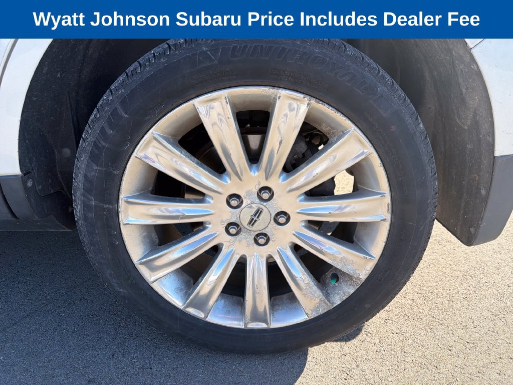 Used 2013 Lincoln MKX FWD image 5