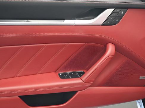 Used 2022 Porsche 911 Turbo S image 21