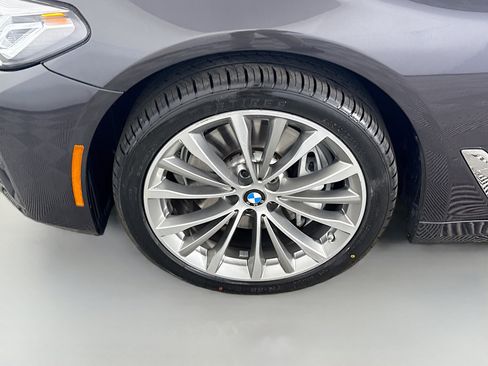 Used 2023 BMW 540i w/ Premium Package image 38