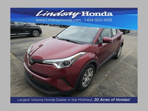 Used 2019 Toyota C-HR LE FWD image 1
