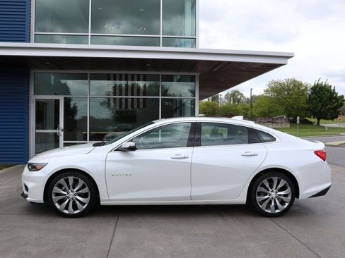 Used 2016 Chevrolet Malibu Premier w/ Driver Confidence Package II FWD image 6