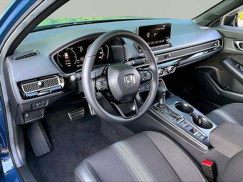 Used 2025 Honda Civic Sport image 14