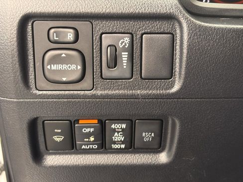 Used 2013 Toyota 4Runner Limited image 13