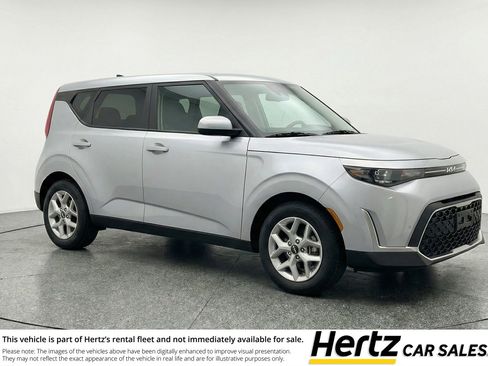 Used 2025 Kia Soul LX w/ LX Technology Package image 1