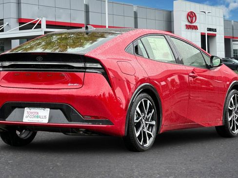 New 2026 Toyota Prius Plug-In Hybrid image 5